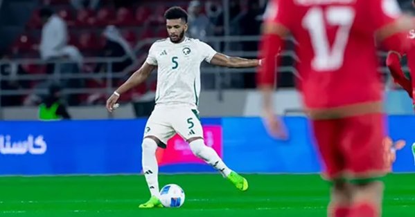 مسؤول المنتخب السعودي السابق يبرر رغبة البليهي بالاعتزال