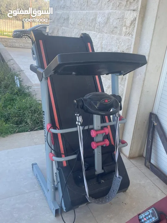 treadmill in a very good condition used only several times  + machine massage