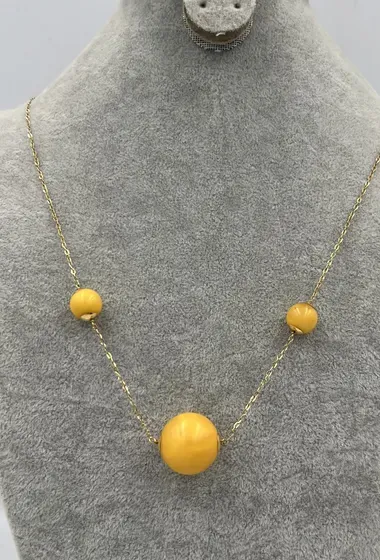 قلادة ذهب بكهرمان كلنغرادي نسائية -Women's 18k gold necklace with natural, untreated Clingard amber