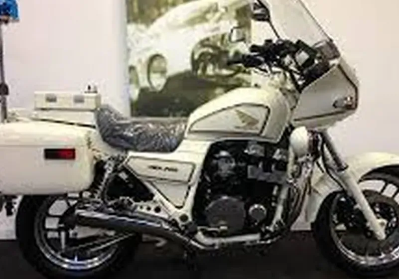 wanted مطلوب  honda cb 750 or yamaha xj900