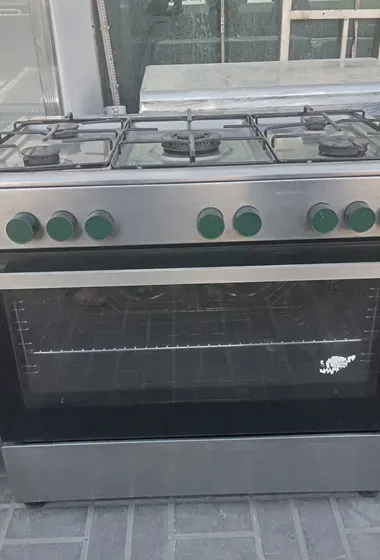 Geepas Full Gas Cooker For Sell