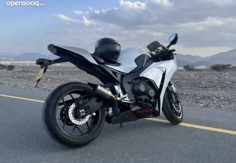 دراجه هوندا 1000RR