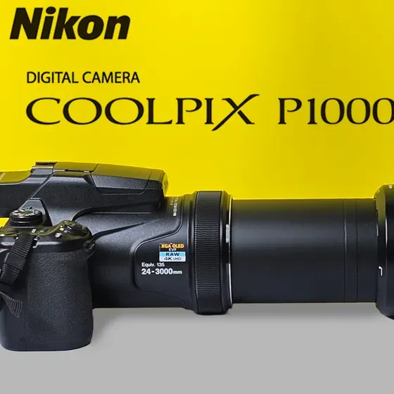 كاميرا Nikon P1000 بحالة ممتازه  وأداء رائع خالية من اي خدوش استعمال خفيف