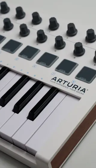 ARTURIA MINILAB MK2 MIDI keyboard for music production and more