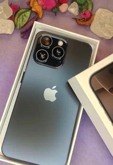 *ايفون 16 برو ماكس  هو اختيارك الافضل بتصميمه الانيق  اعلي جوده فالكاميرا   *Iphone 16