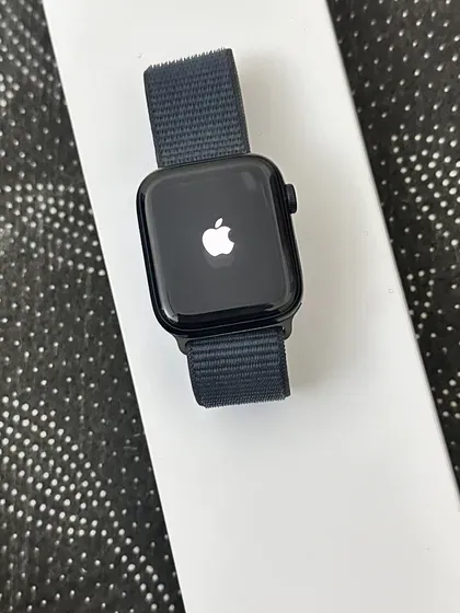 Apple Watch SE (2nd generation) 44mm