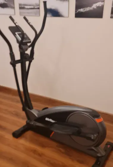 Magnetic Cross Trainer (Elliptical) – Like New Condition! Used Only 4 Times