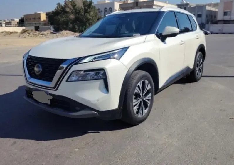 نيسان اكس تريل اس في بلس Nissan X trial SV+ شبه جديدة حالة ممتازة