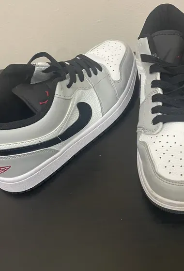 Air Jordan 1 Low Light Smoke Grey