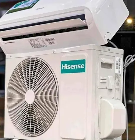 AC AIR CONDITIONERS HISENSE 12000 btu  مع التركيب     والكفالة سنتين