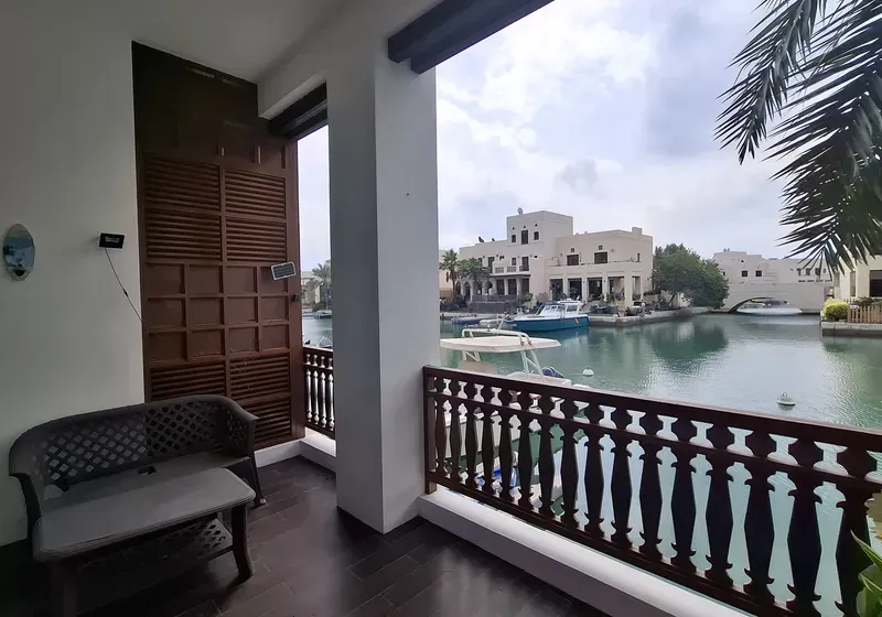 Available to RENT! NOW! Exquisite Luxury Fully Furnished Apartment with Panoramic Canal Views