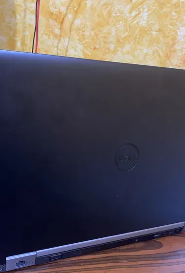 Dell Latitude Core i7 بحالة الجديد استعمال اقل من 7 شهور مخزن